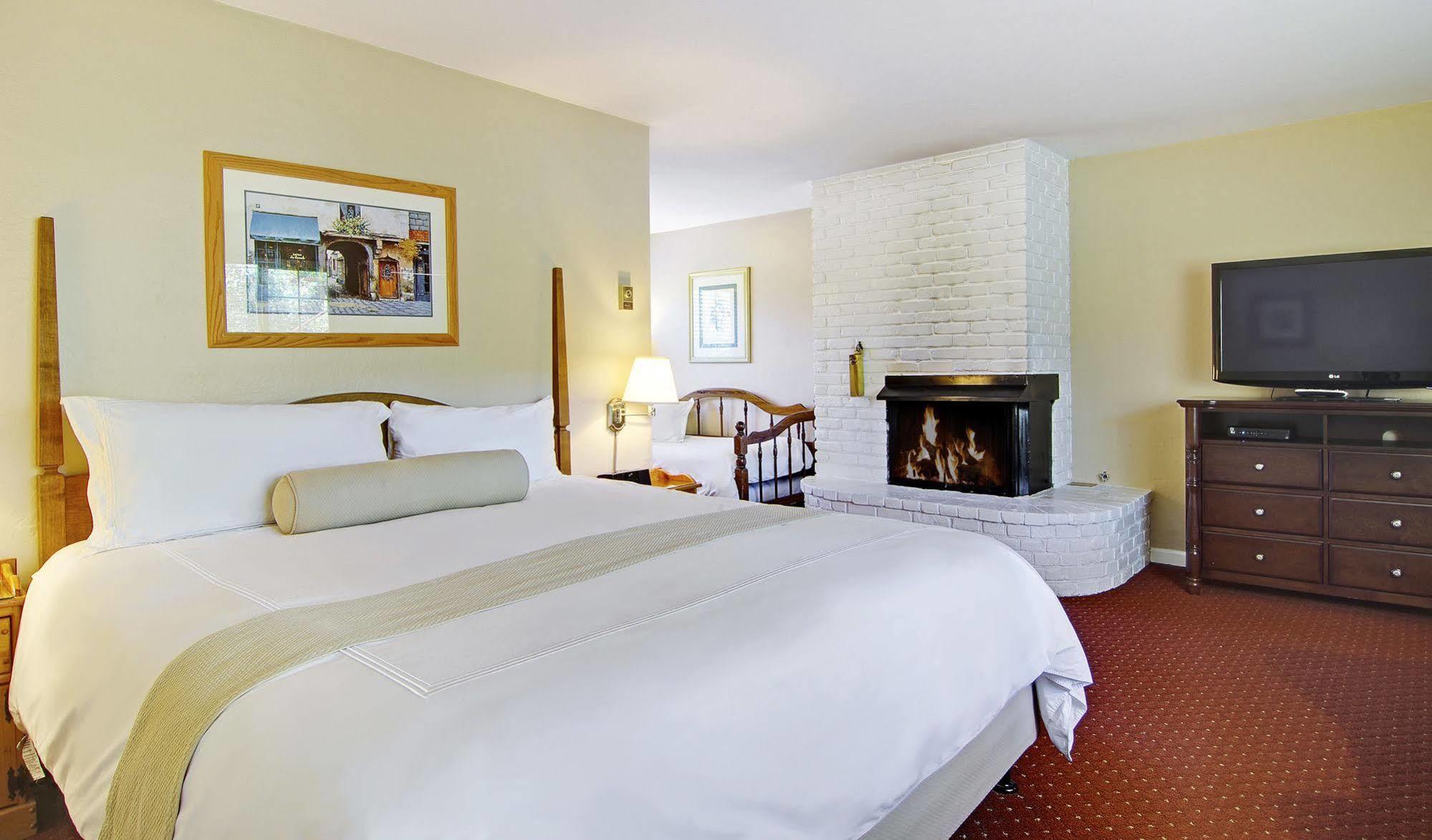 Svendsgaard'S Inn Carmel-by-the-Sea Exterior photo