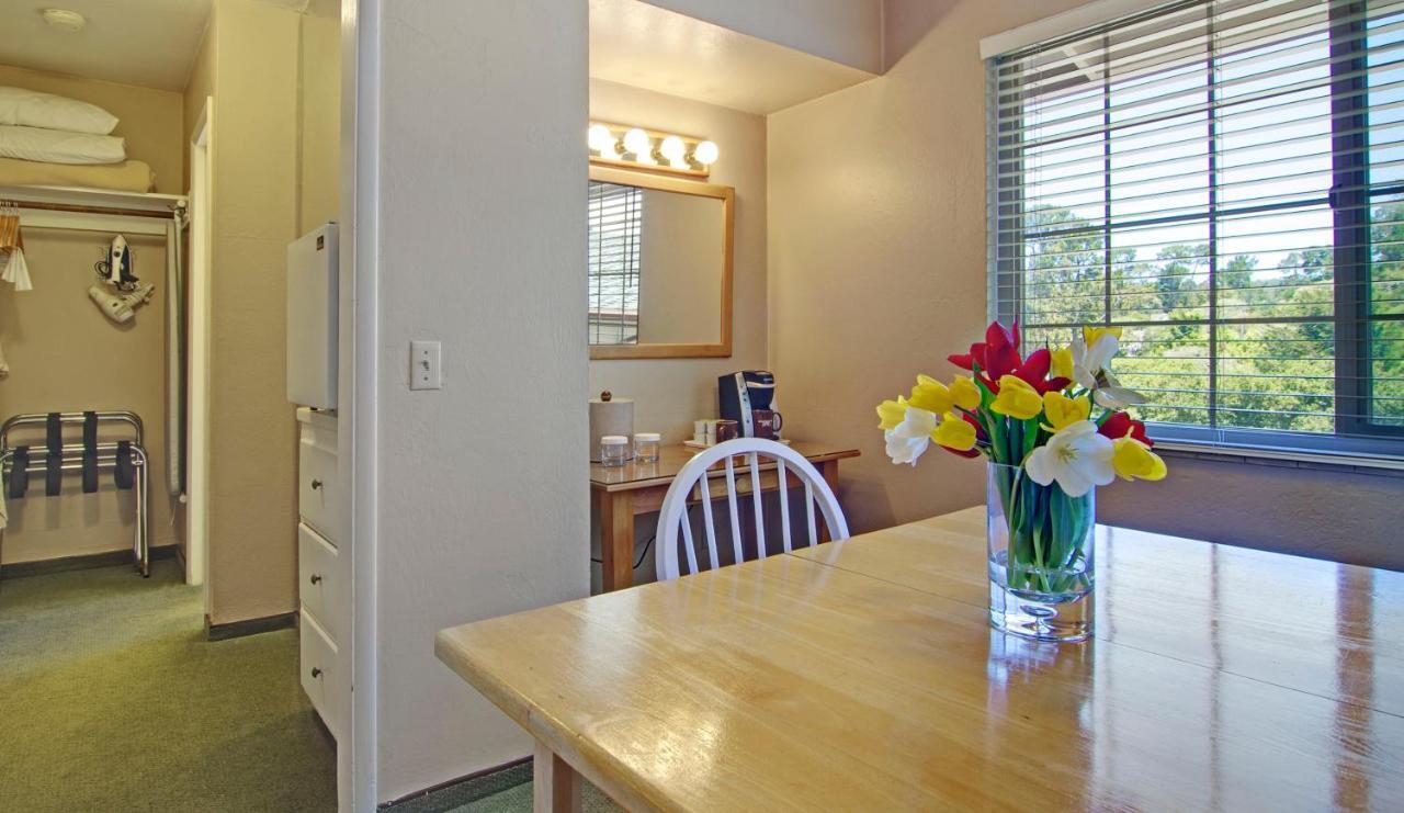 Svendsgaard'S Inn Carmel-by-the-Sea Room photo